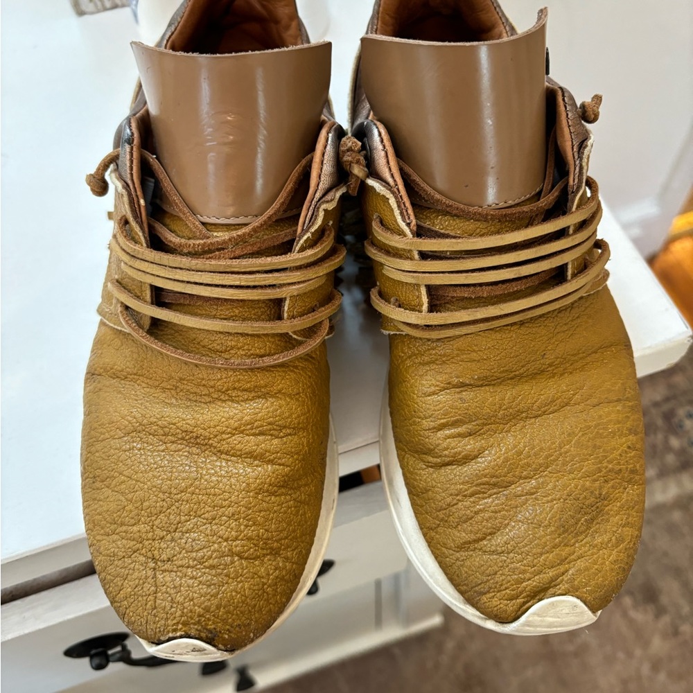 Women's Tan Sneakers